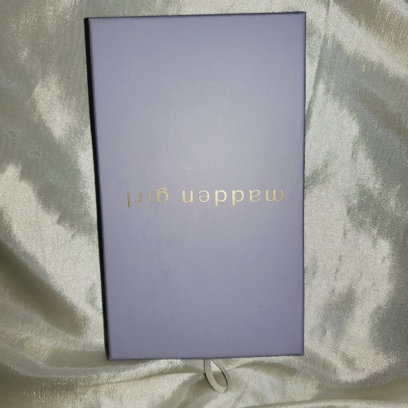 NEW Never Worn Madden Girl Trio Earring Set - Picture 4 of 5